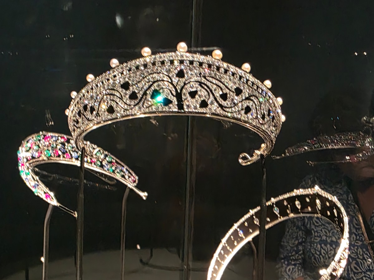 Talking About Tiara Syndrome: Why you may be waiting some time for anyone to give you the crown you&nbsp;deserve